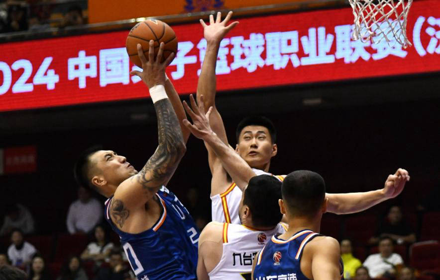 黑白直播nba在线观看-临沂队主场失利，累积压力