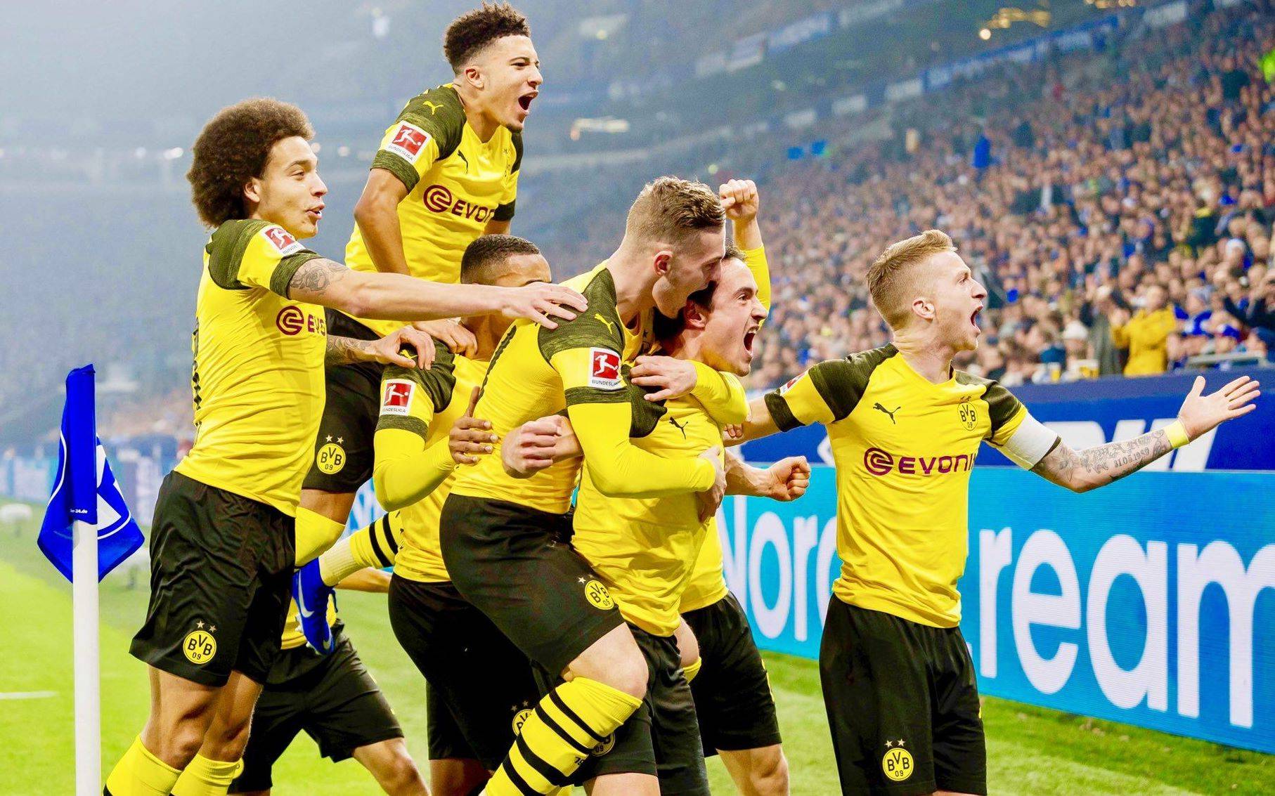 黑白直播在线观看nba-欧洲之巅，慕尼黑红牛对决多特蒙德的简单介绍