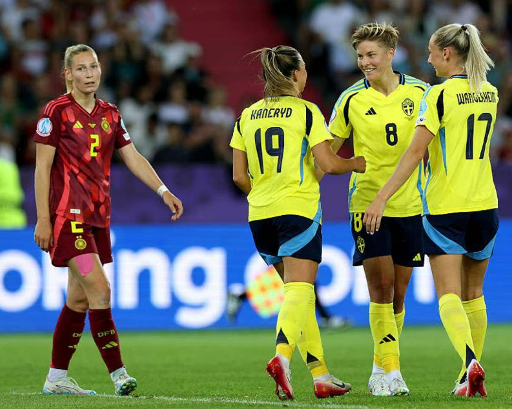 瑞典女足选手表现出色,国际赛场迎来胜利的简单介绍 瑞典女足选手表现出色,国际赛场迎来胜利的简单介绍