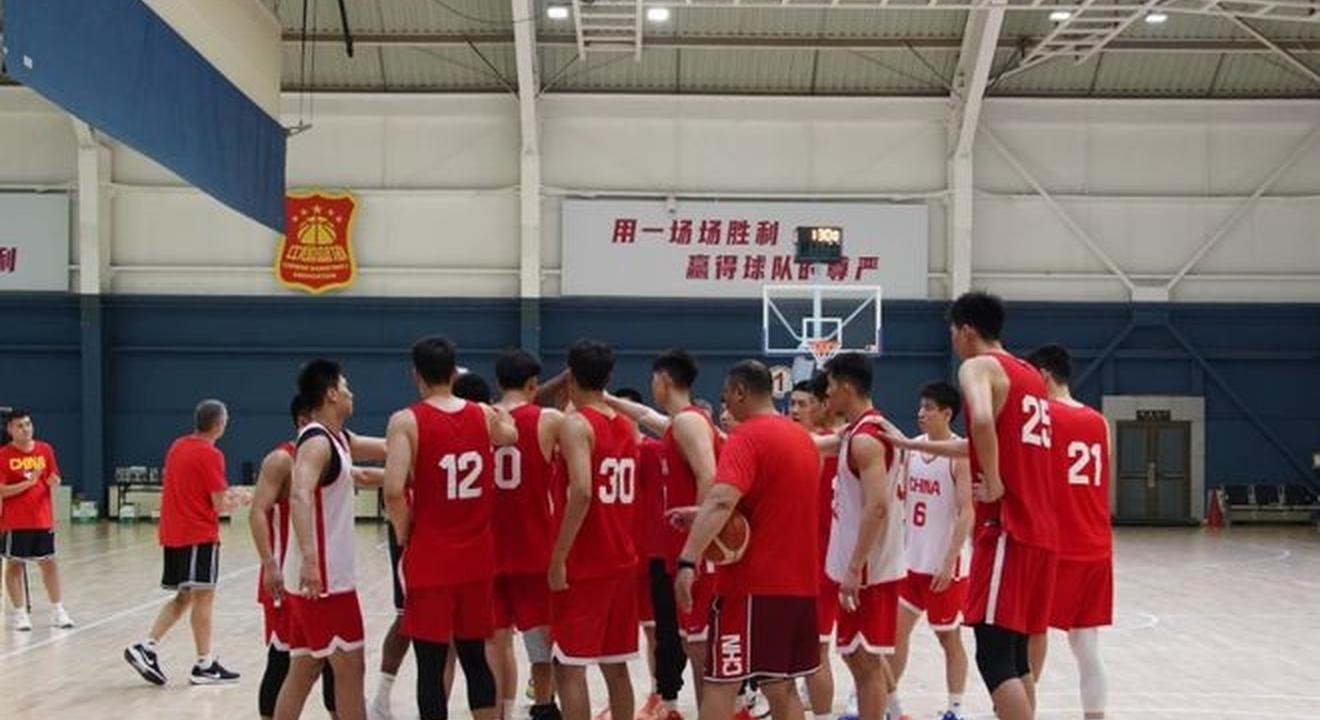 黑白直播体育-关于欧洲篮球联赛开启季前训练营，热身赛多场精彩的信息