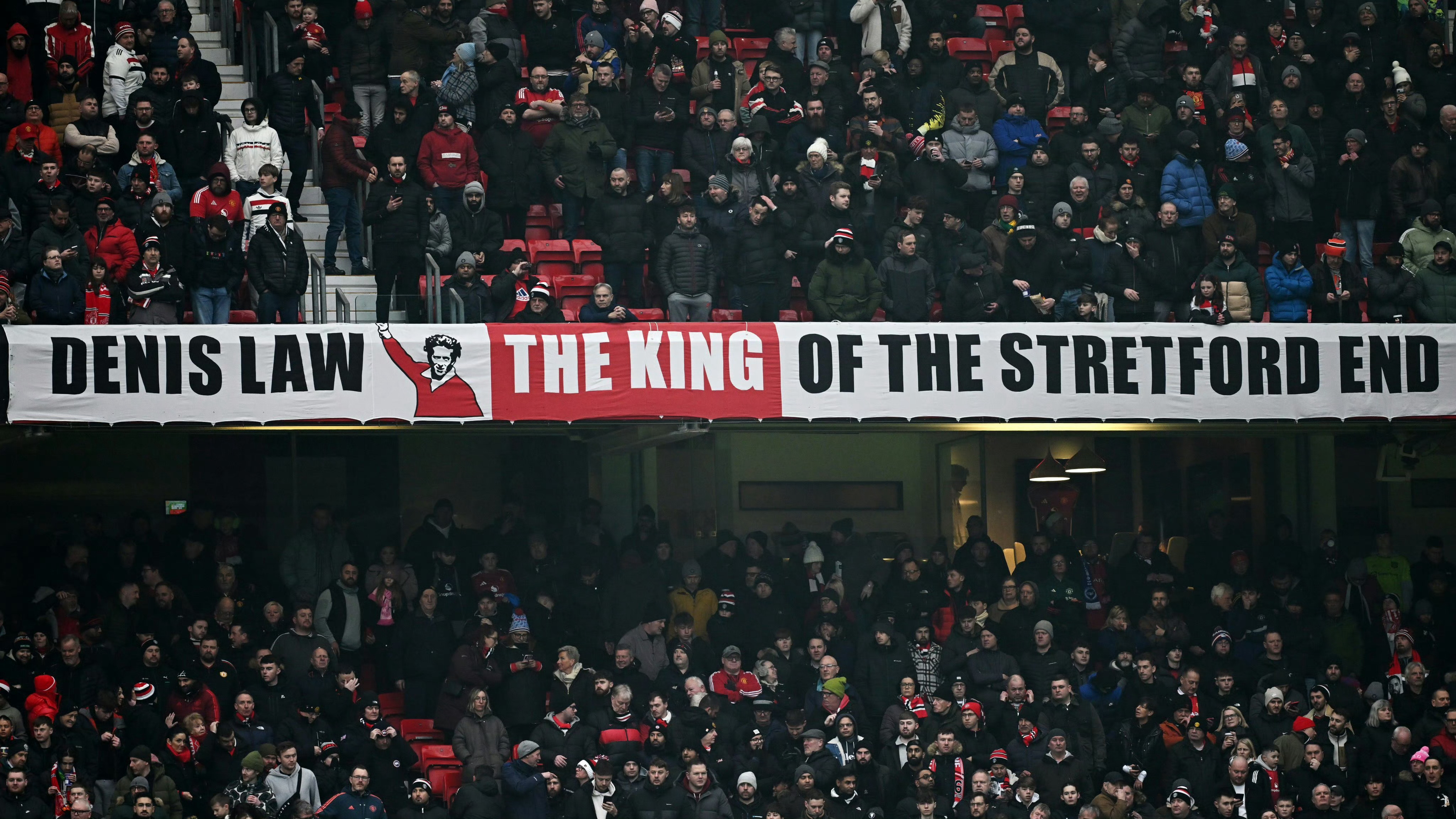 曼联主场失利,穆里尼奥面临更大压力的简单介绍 曼联主场失利,穆里尼奥面临更大压力的简单介绍