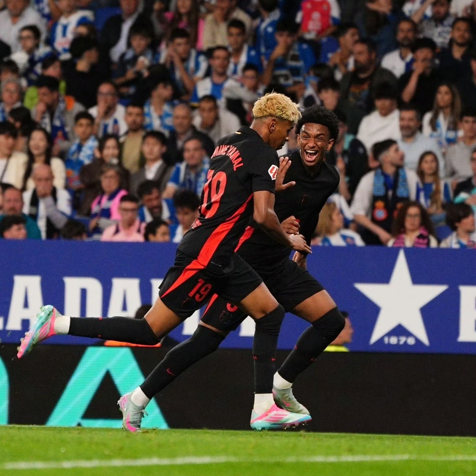 包含巴塞罗那门将状态回暖,连续出色表现的词条 包含巴塞罗那门将状态回暖,连续出色表现的词条