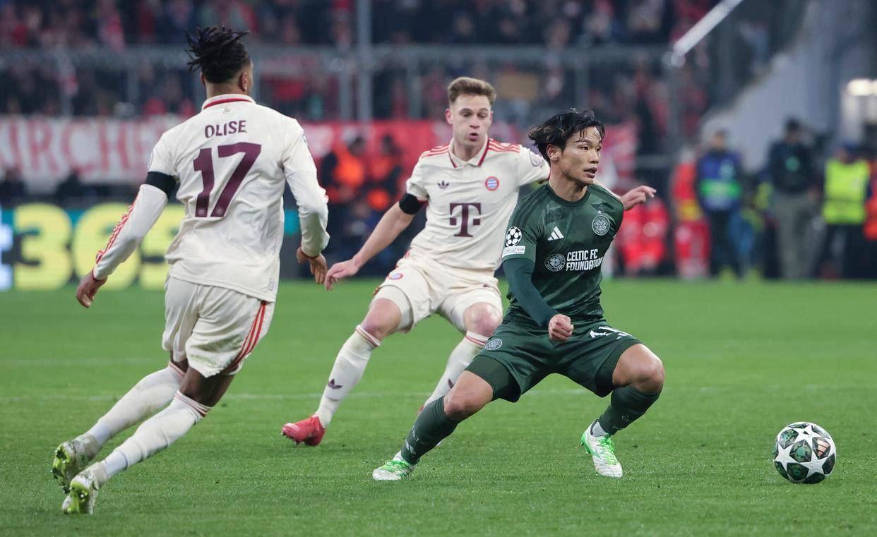 拜仁轻松晋级欧冠四强! 拜仁轻松晋级欧冠四强!