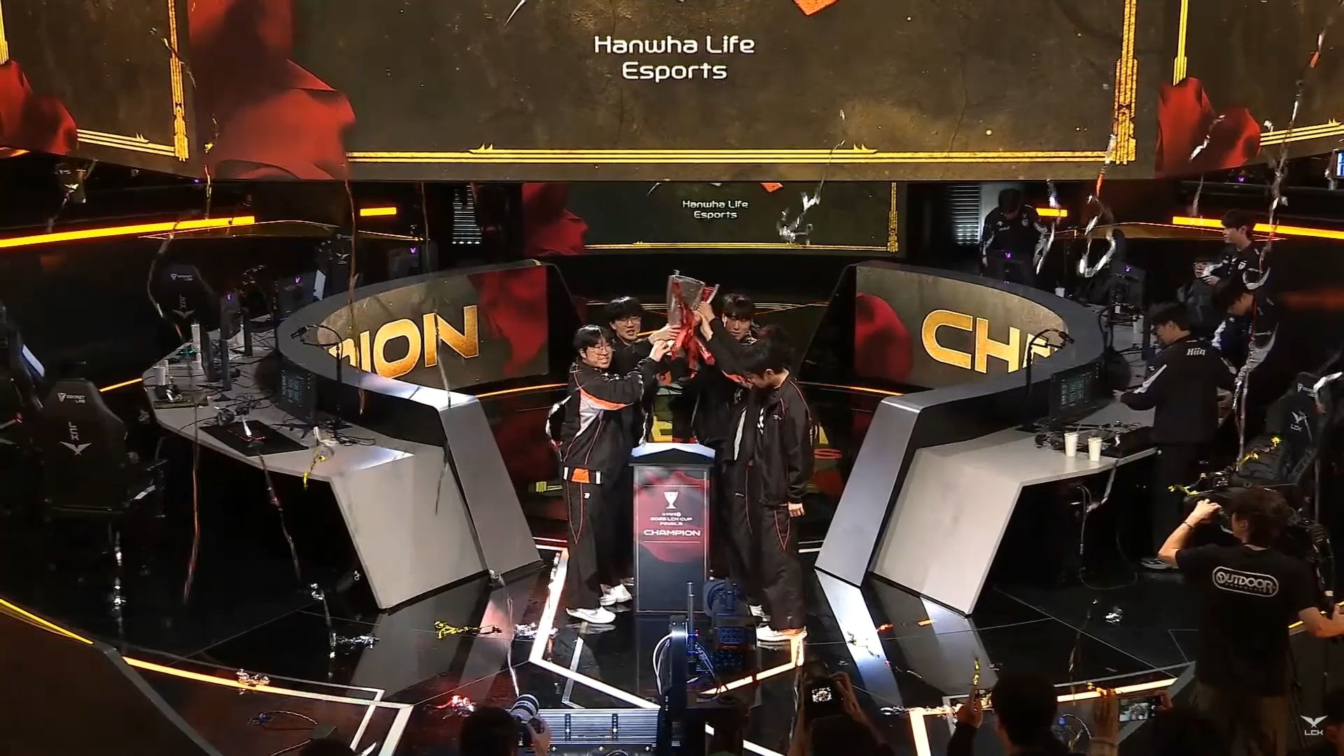 HLE横扫FNC，Zeus关键制胜的简单介绍