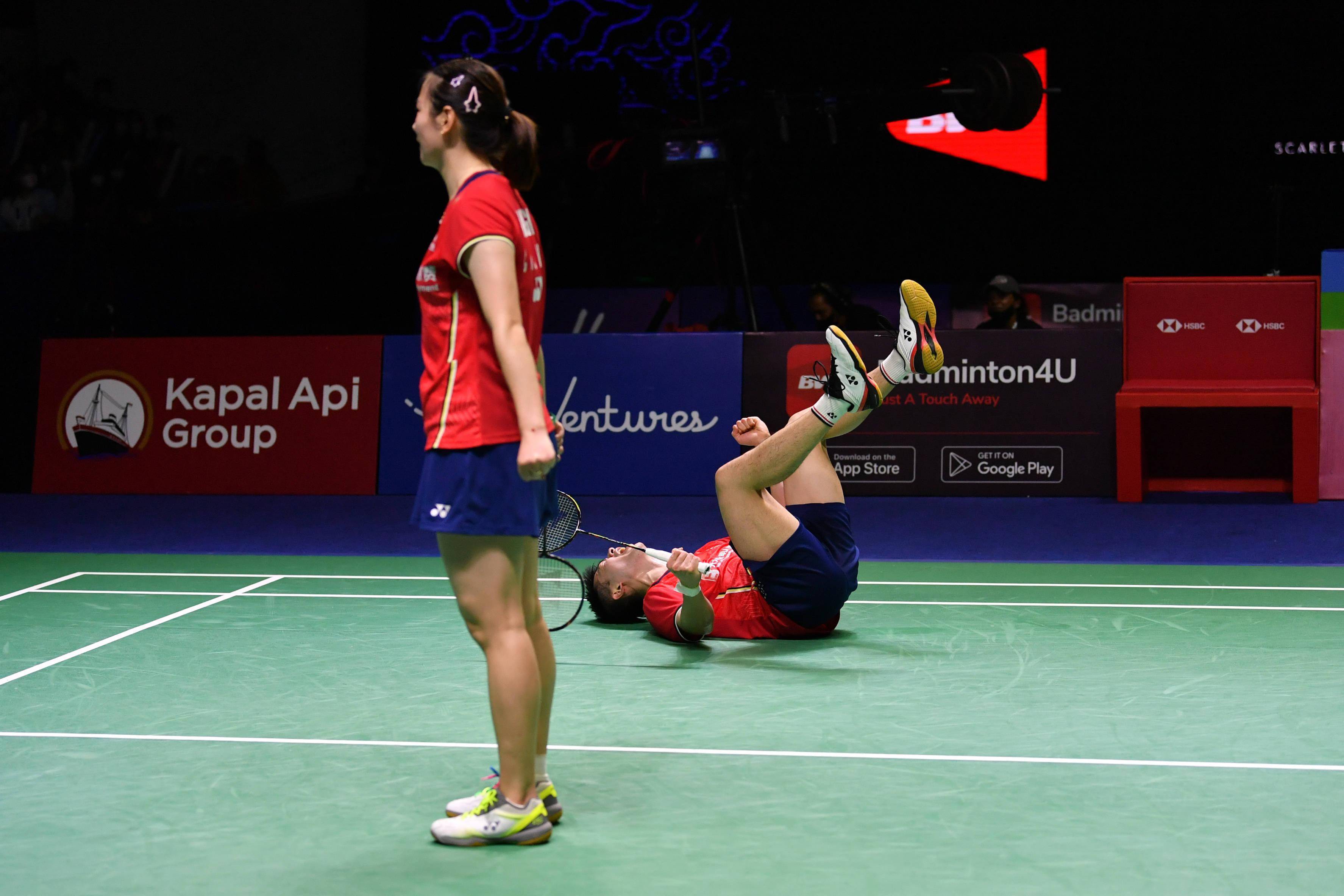 黑白直播免费体育直播-包含日本羽毛球队轻取印度羽毛球队，马琳打破历史纪录的词条