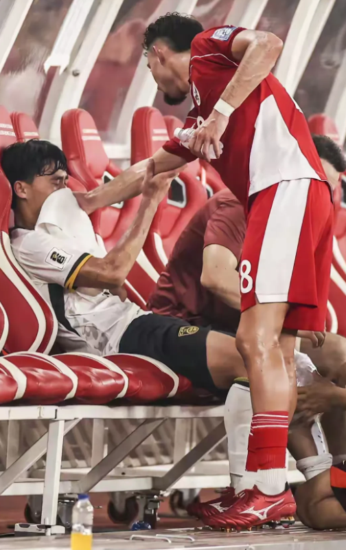 黑白直播在线观看nba-印尼队碾压法国队，李梓嘉点燃赛场的简单介绍