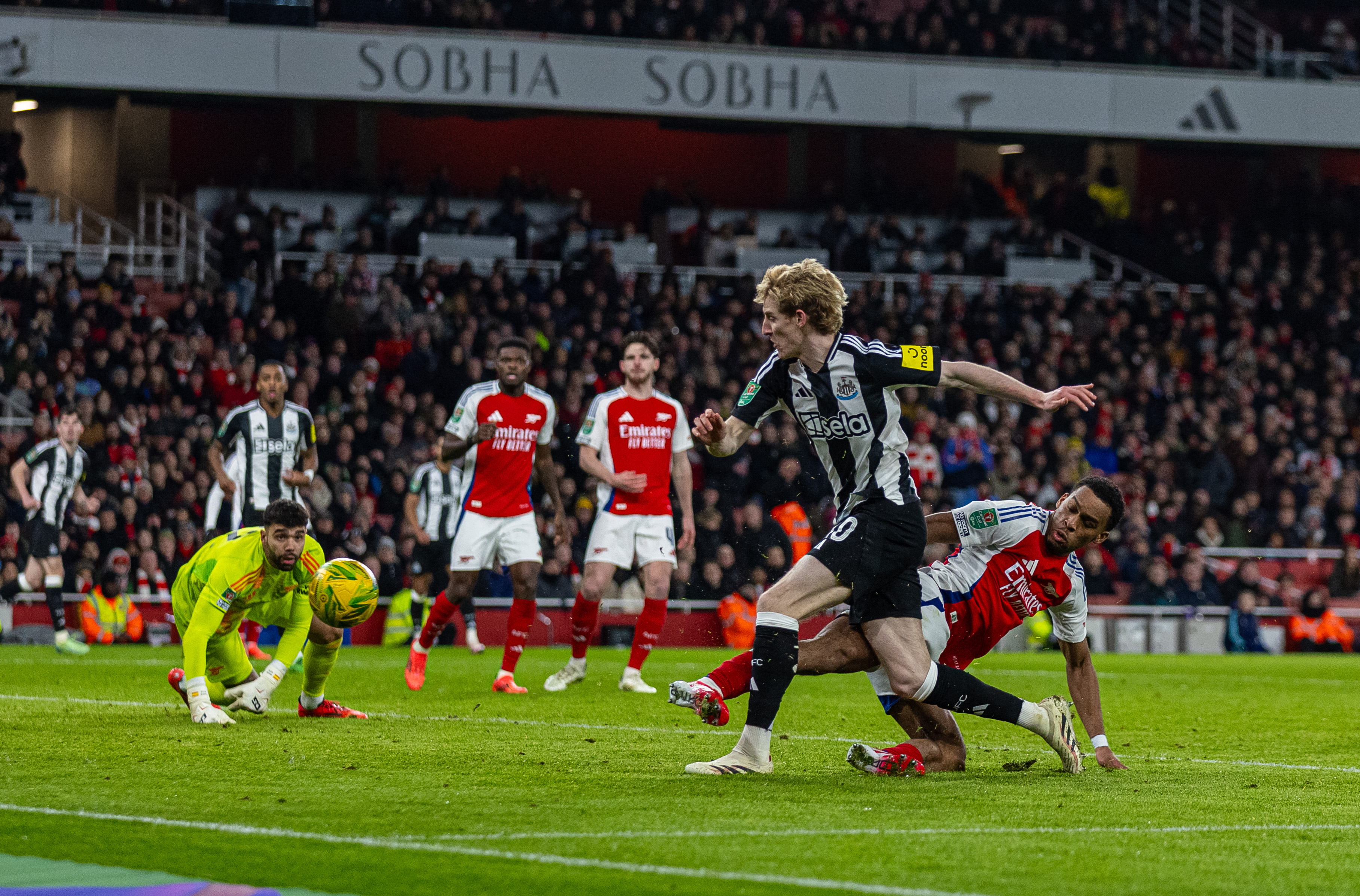 黑白直播nba-摩洛哥完胜阿森纳，若日尼奥点燃赛场的简单介绍